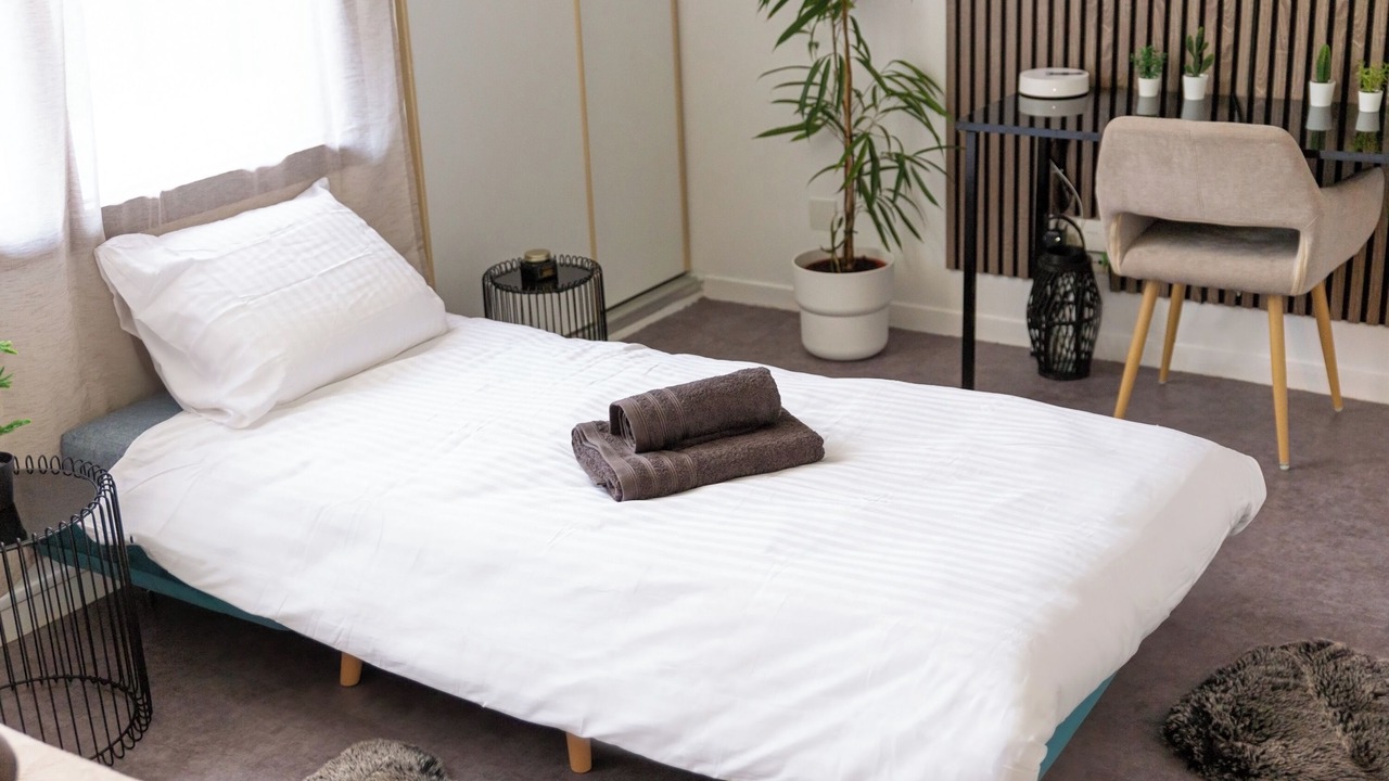 Photo of Bedroom in Charenton-le-Pont