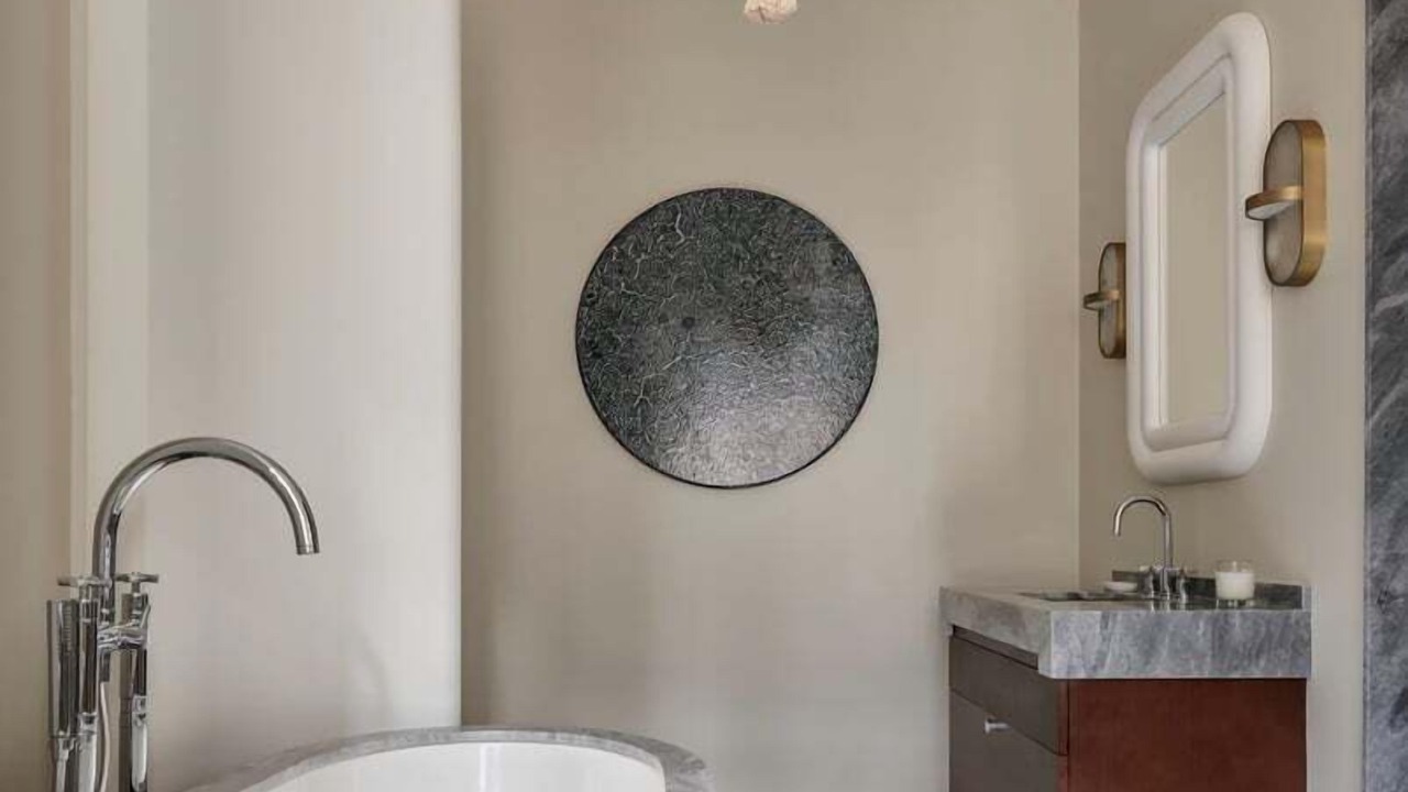 Photo of Bathroom in Champs-Elysees