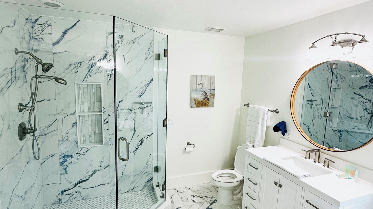 Photo of Bathroom in Avalon Beach Estates