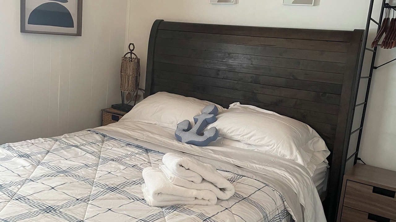 Photo of Bedroom in Utterson