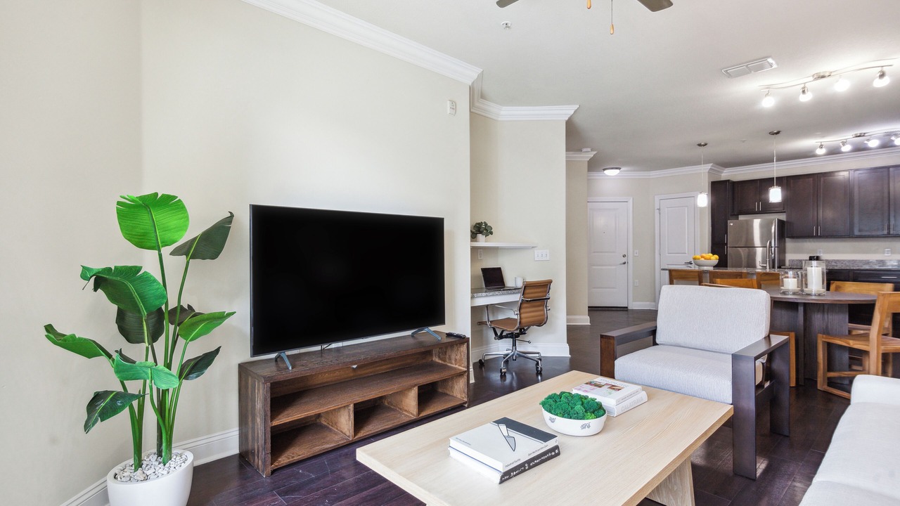 Photo of Livingroom in Florida Center North