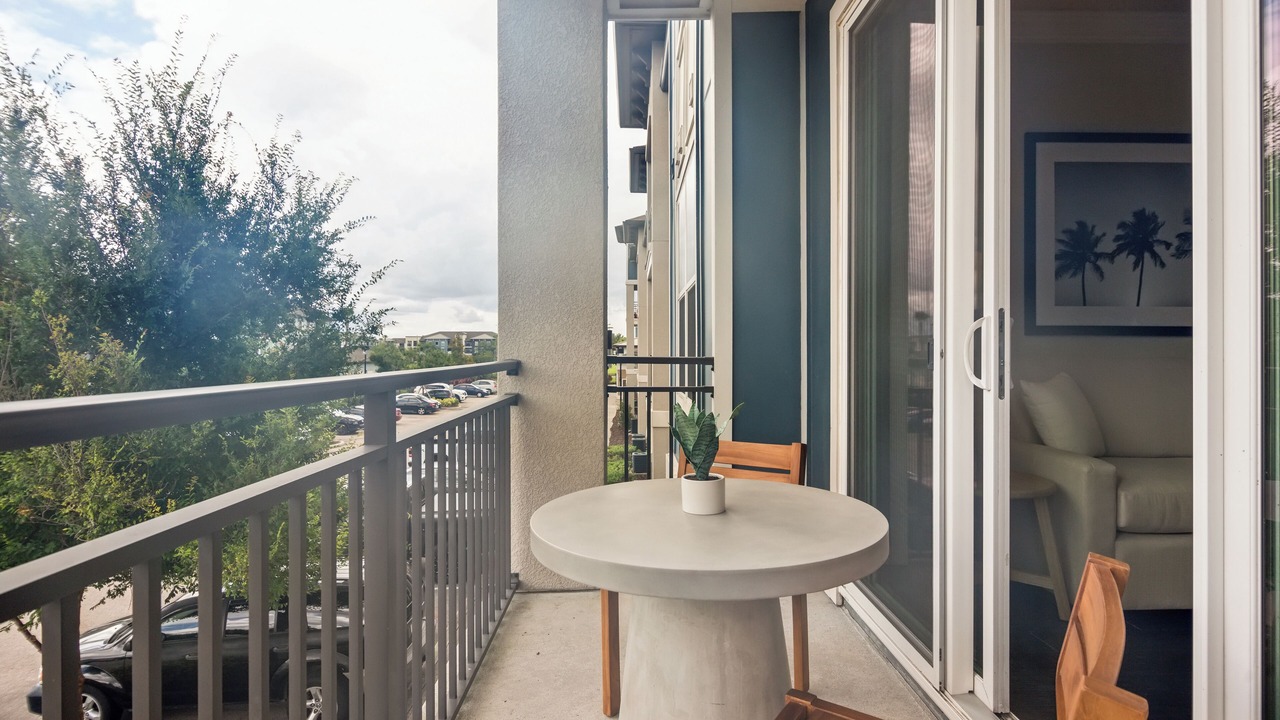 Photo of Patio Balcony in Florida Center North