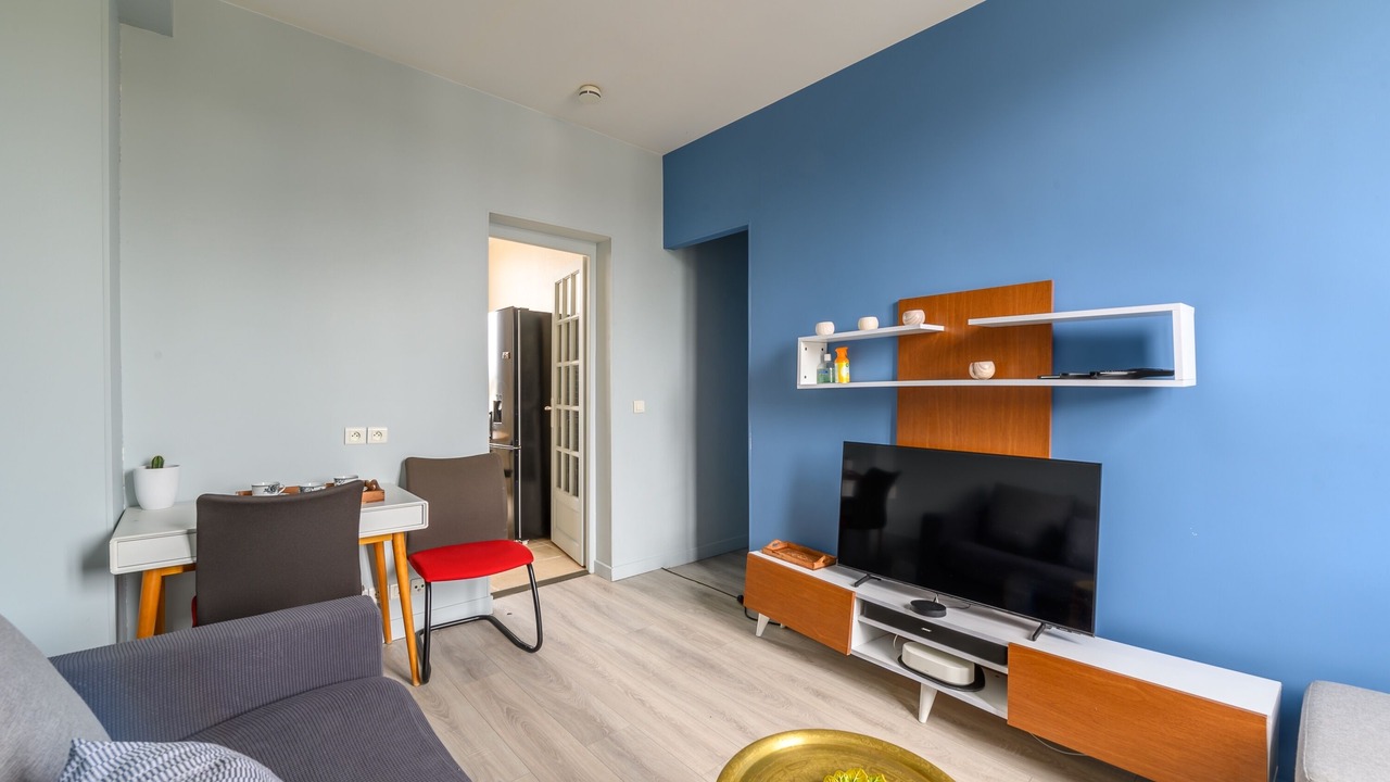 Photo of Livingroom in Stains