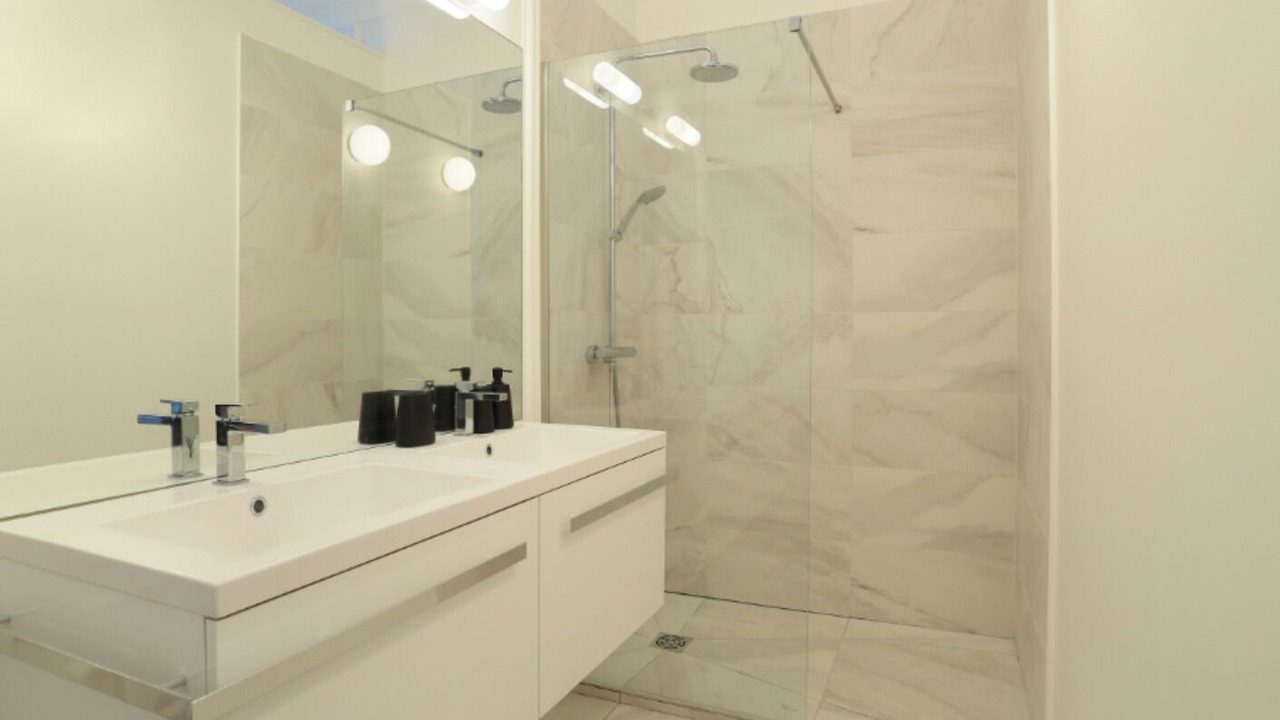 Photo of Bathroom in Palais-Royal