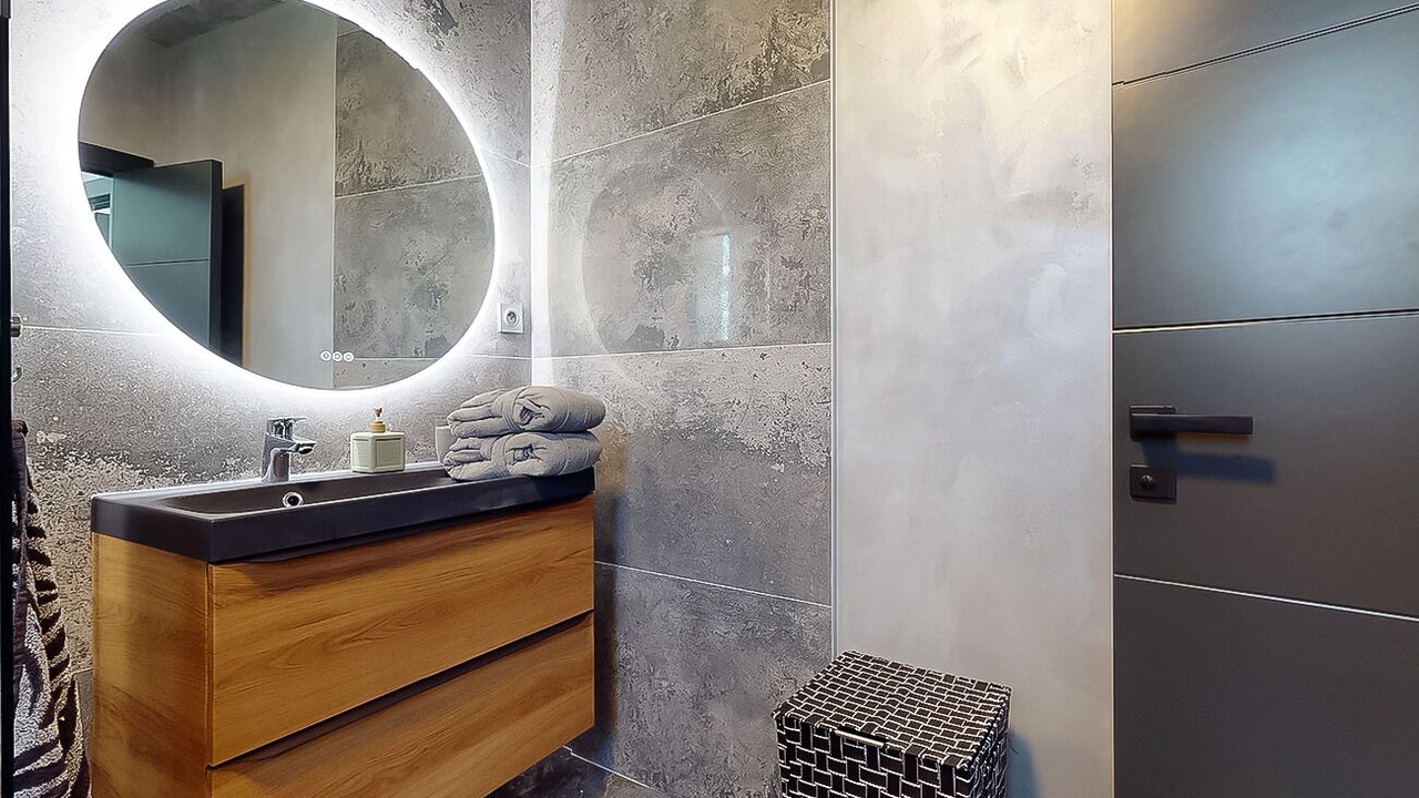 Photo of Bathroom in Epinay-sur-Seine