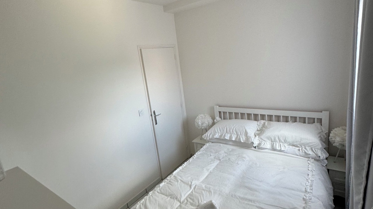 Photo of Bedroom in Limeil-Brevannes