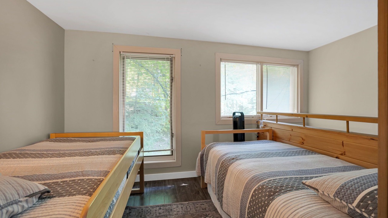 Photo of Bedroom in Calabogie
