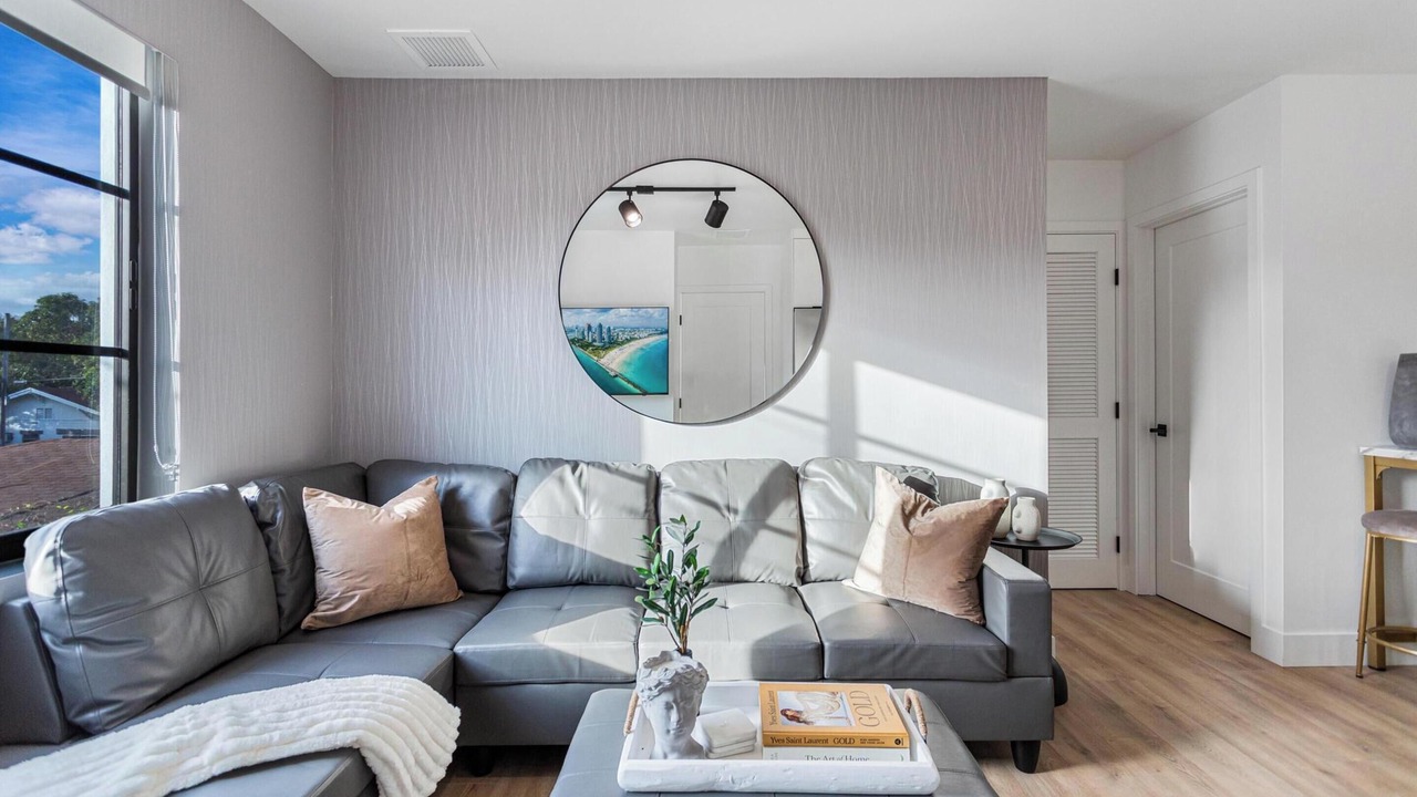 Photo of Livingroom in East Little Havana