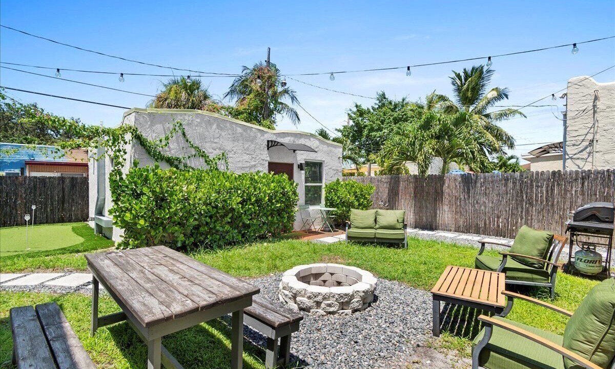 Photo of Outdoor in Parker Ridge