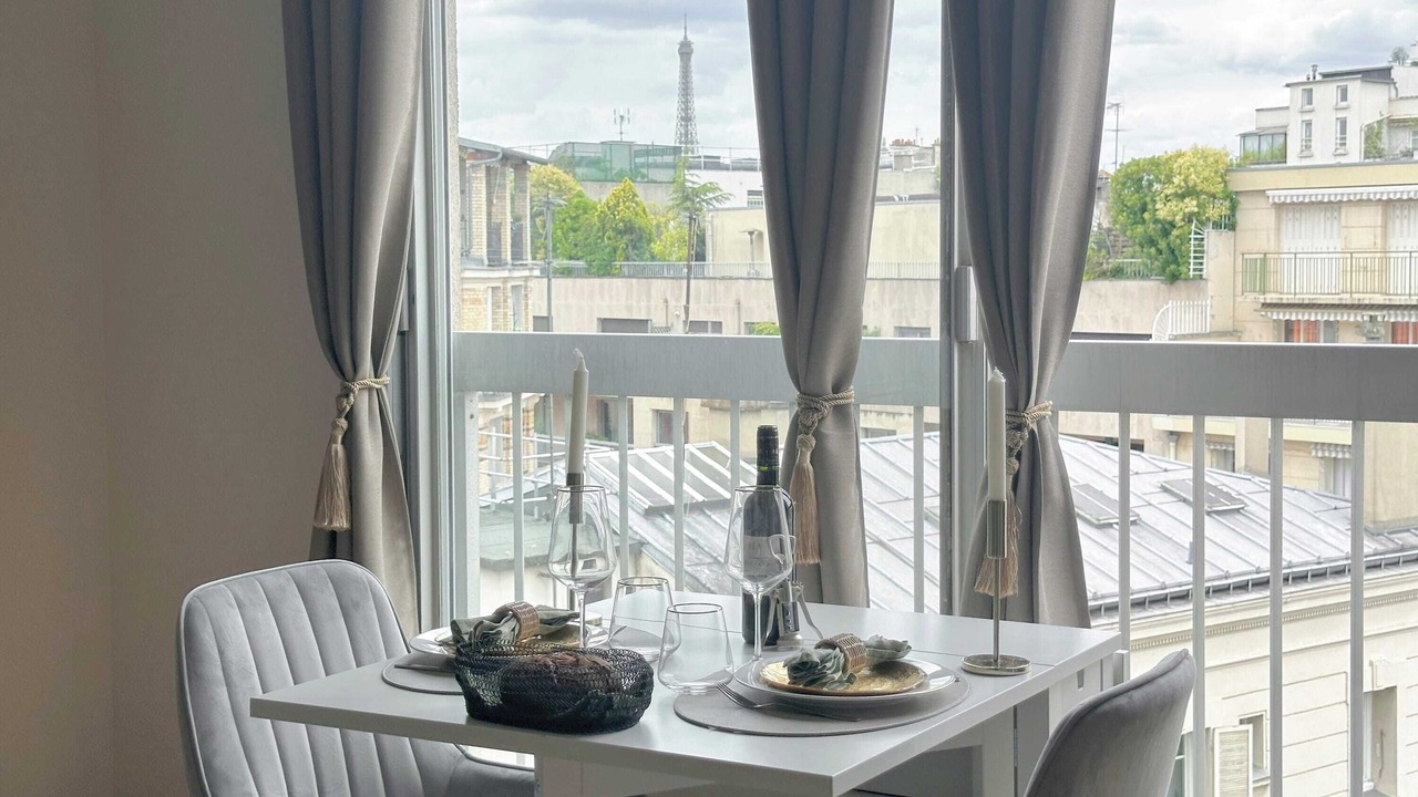 Photo of Bedroom in Saint-Lambert
