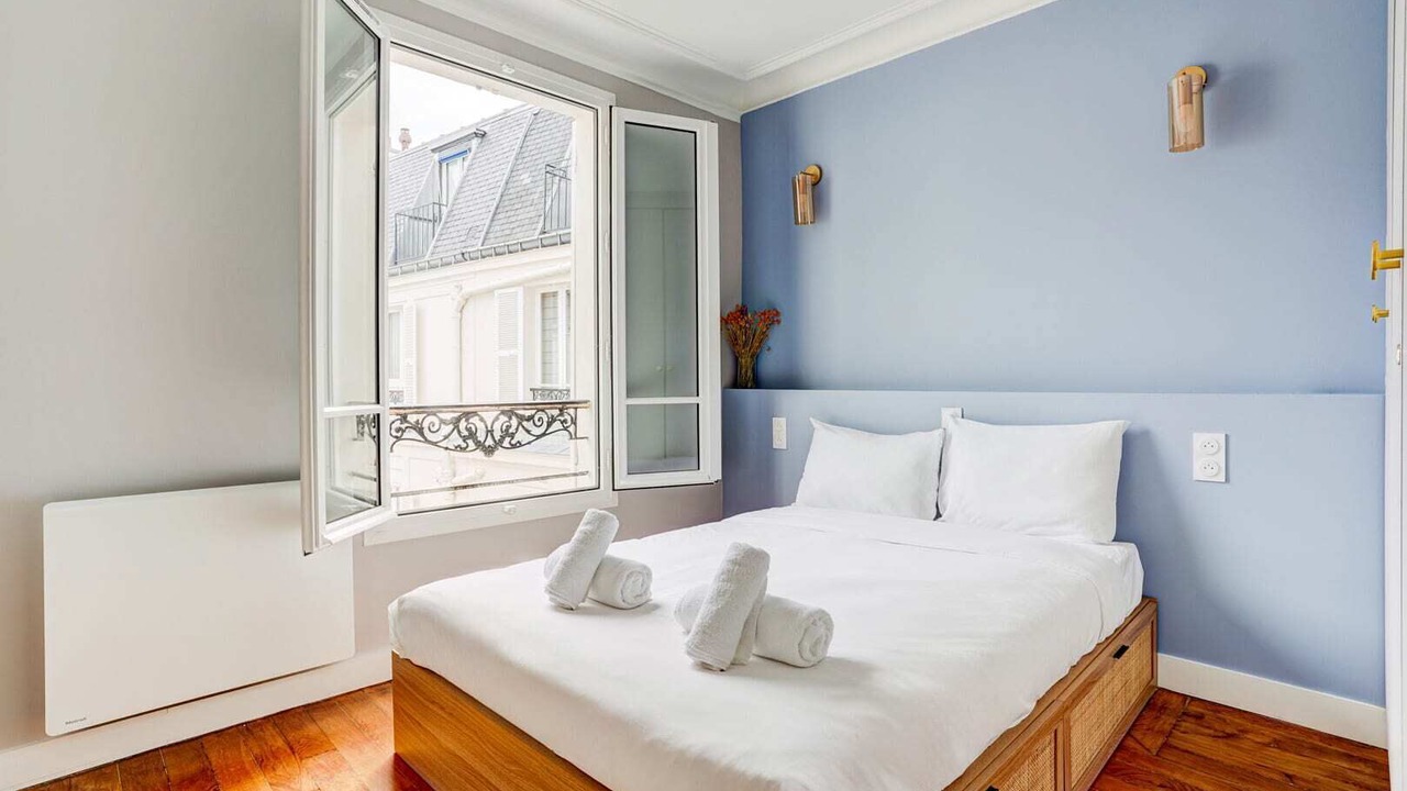 Photo of Bedroom in 6th Arrondissement