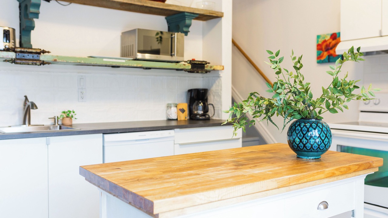Photo of Kitchen in West Lake