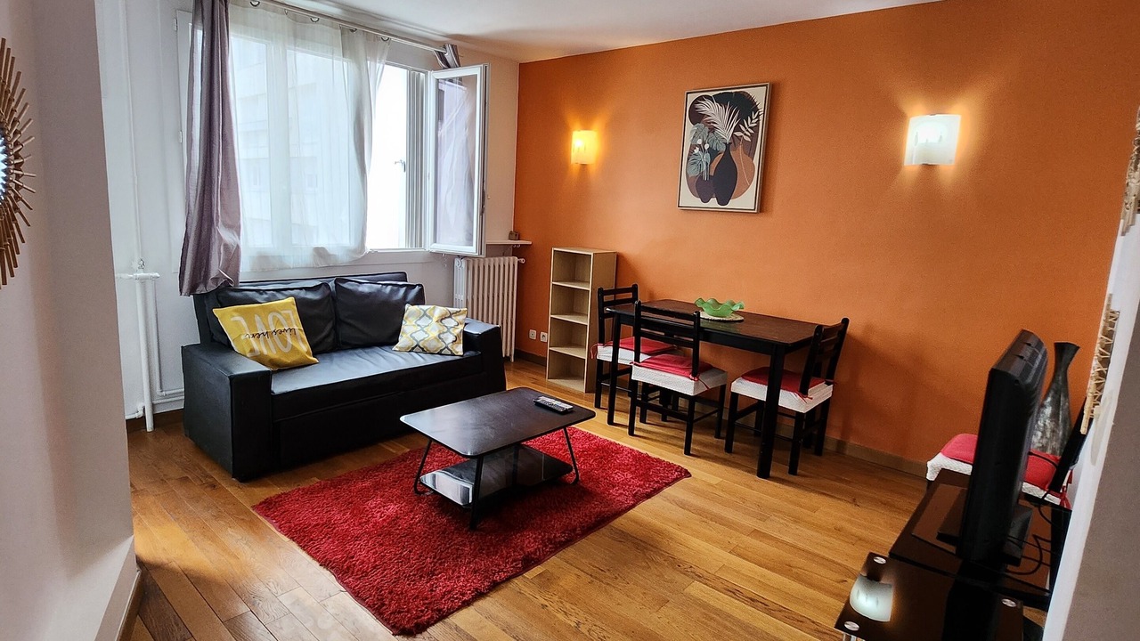 Photo of Livingroom in Quartier de la Chapelle
