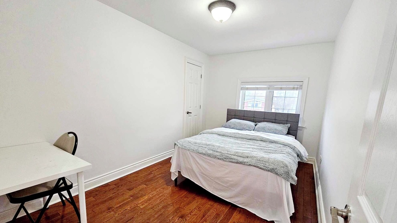 Photo of Bedroom in Willowdale
