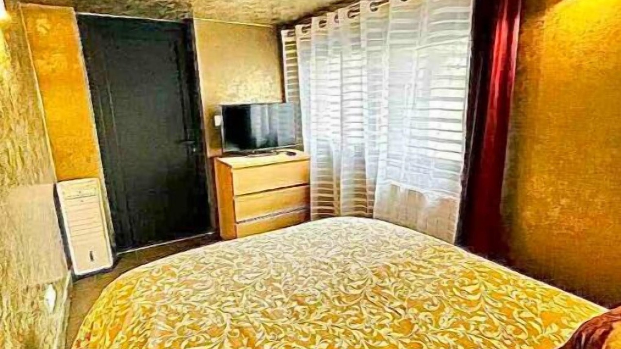 Photo of Bedroom in Aubervilliers