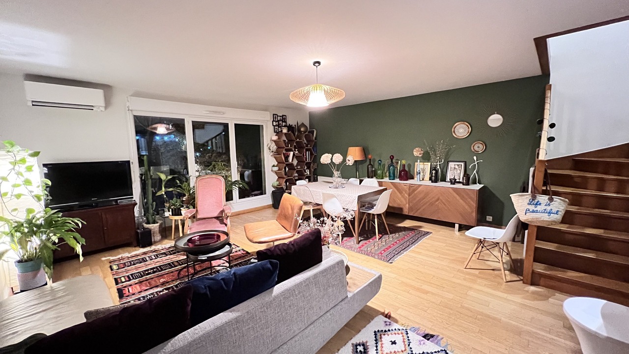 Photo of Livingroom in Les Puces de Saint-Ouen