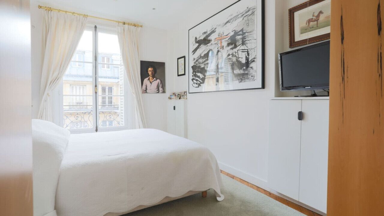 Photo of Bedroom in Champs-Elysees