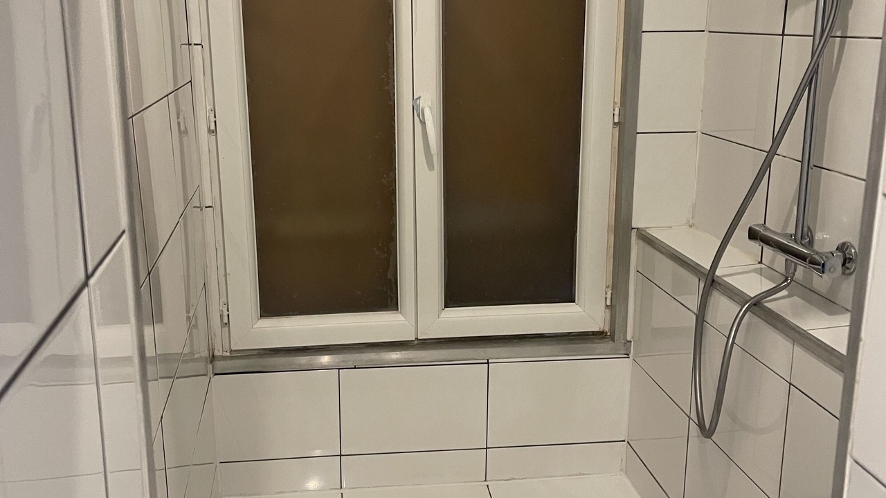 Photo of Bathroom in Suresnes