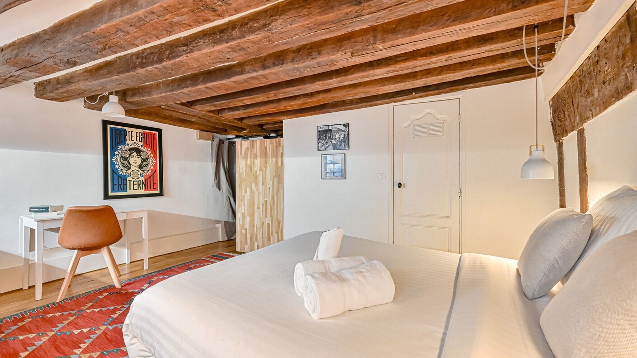 Photo of Bedroom in Sorbonne