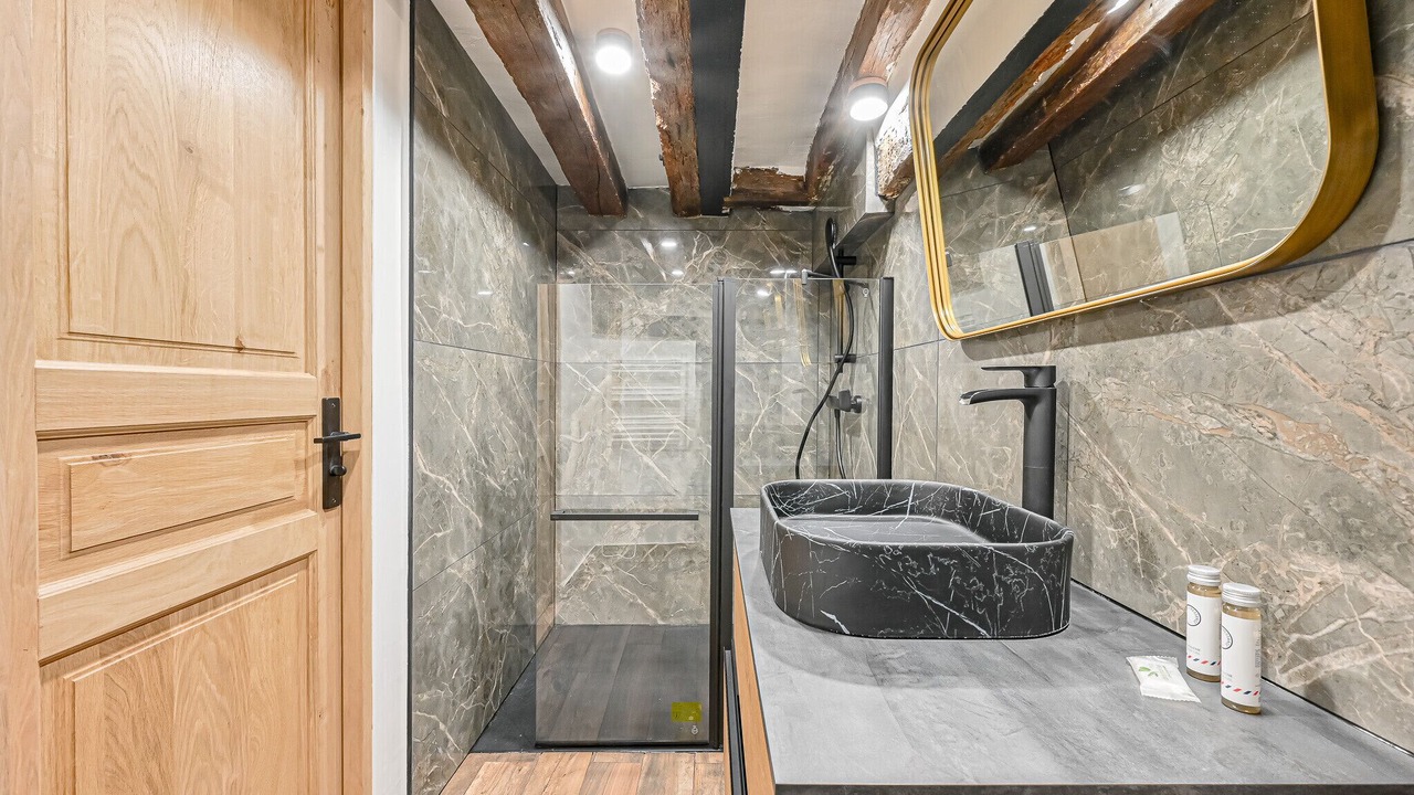 Photo of Bathroom in Sorbonne