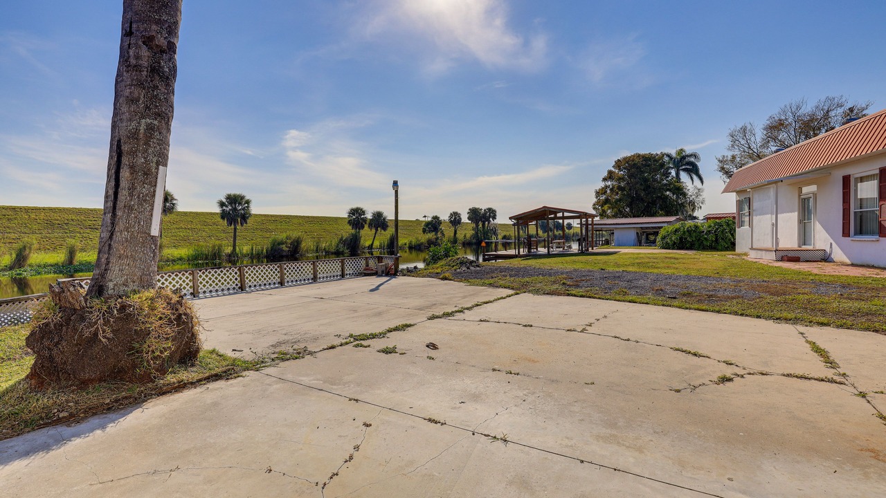 Photo of Outdoor in Okeechobee