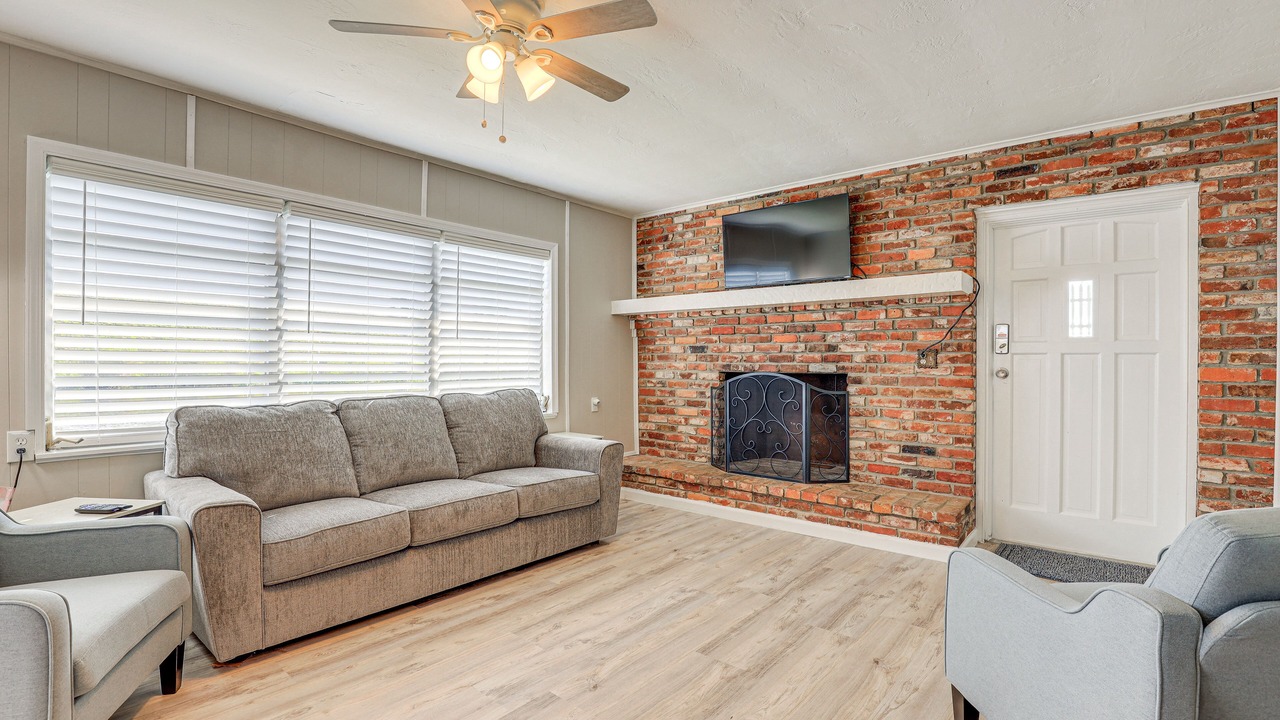 Photo of Bedroom in Okeechobee