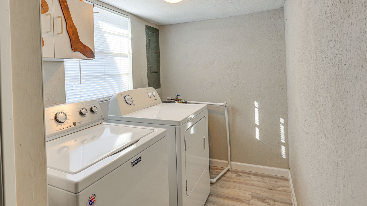 Photo of Bedroom in Okeechobee