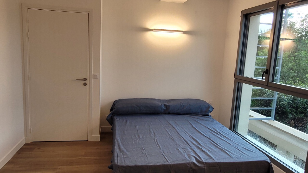 Photo of Bedroom in Malakoff