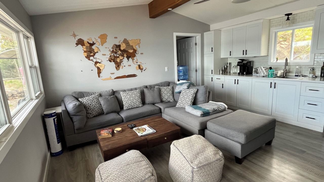 Photo of Livingroom in Frontenac