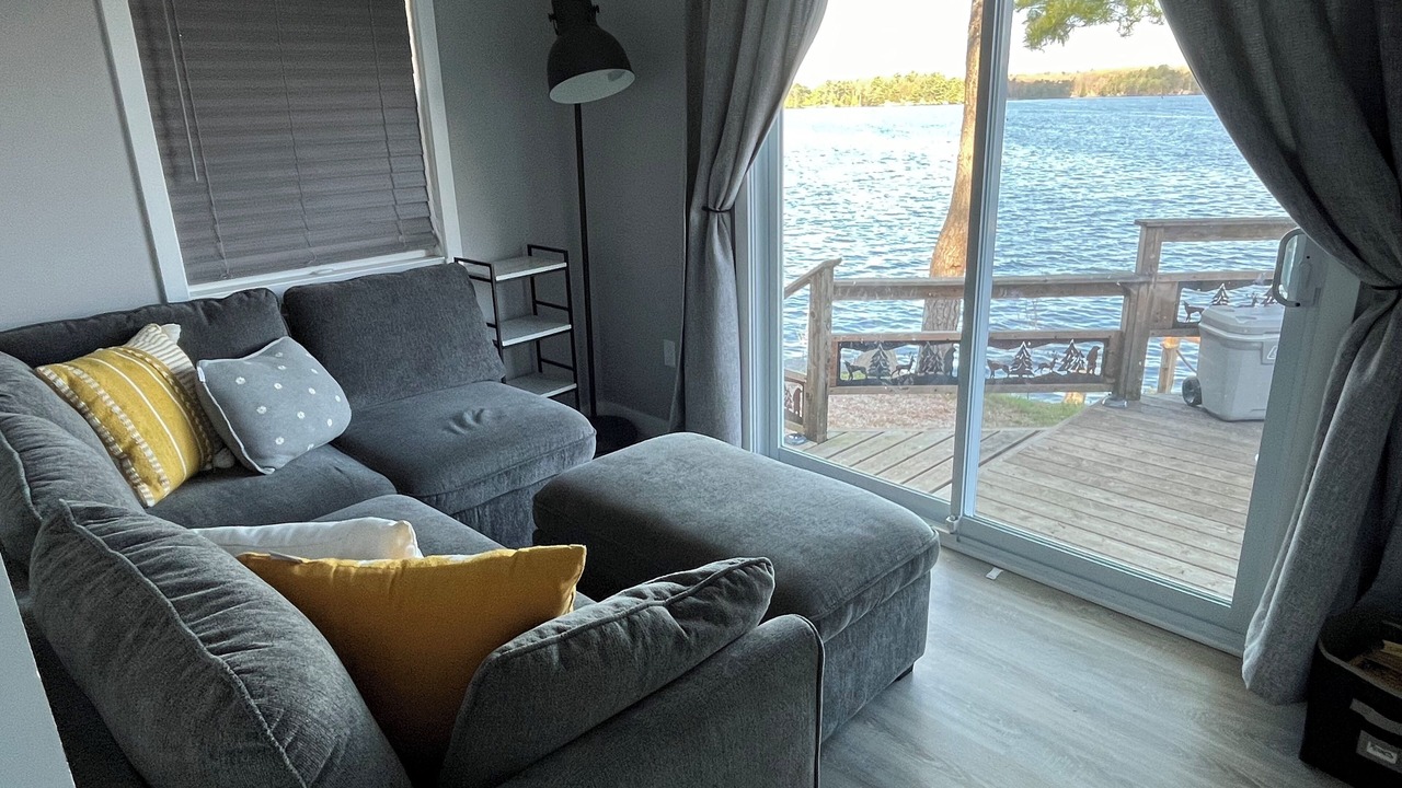 Photo of Livingroom in Frontenac