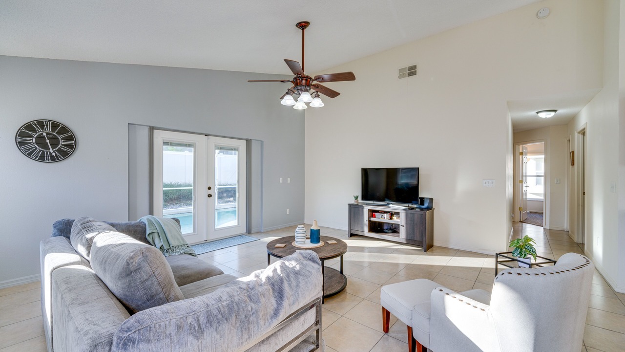 Photo of Bedroom in Lake Davenport Estates