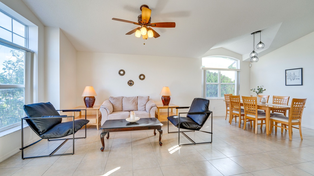 Photo of Bedroom in Lake Davenport Estates