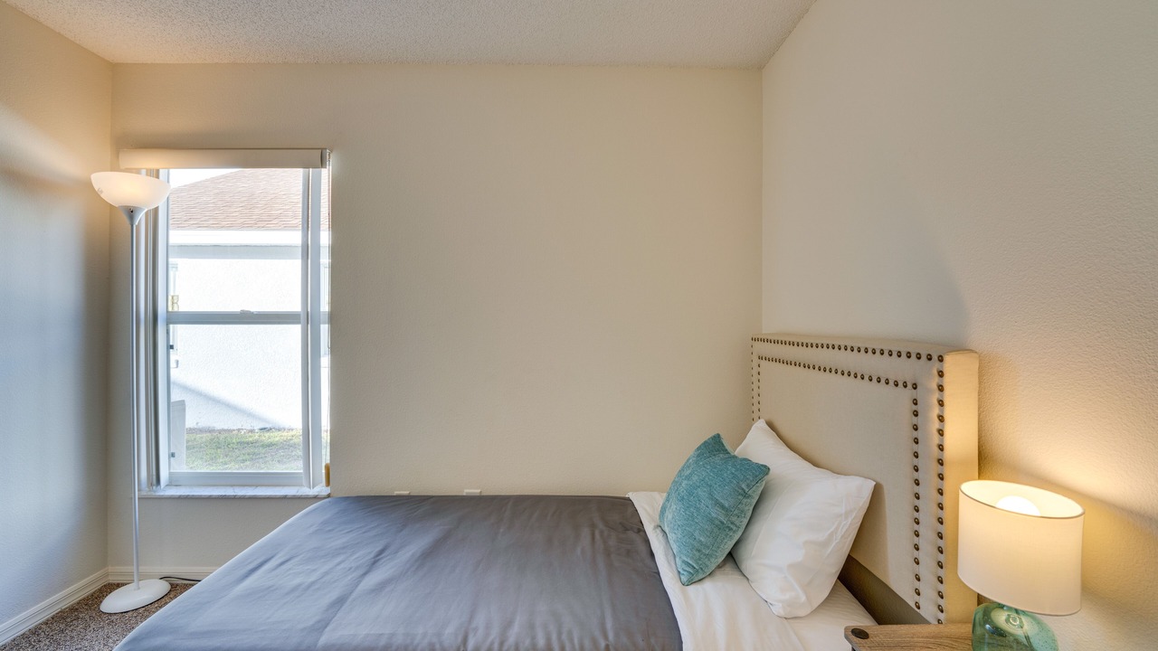 Photo of Bedroom in Lake Davenport Estates