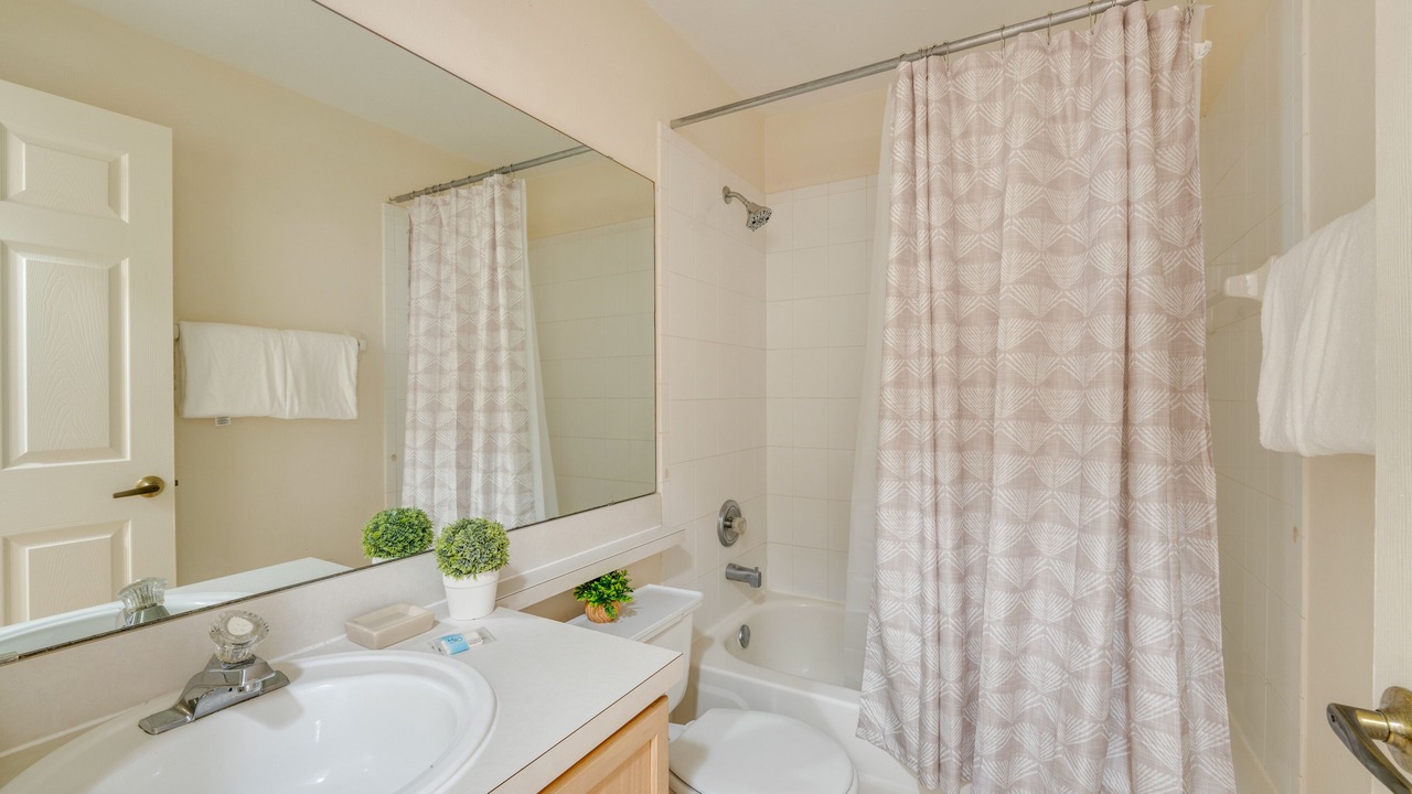 Photo of Bathroom in Lake Davenport Estates