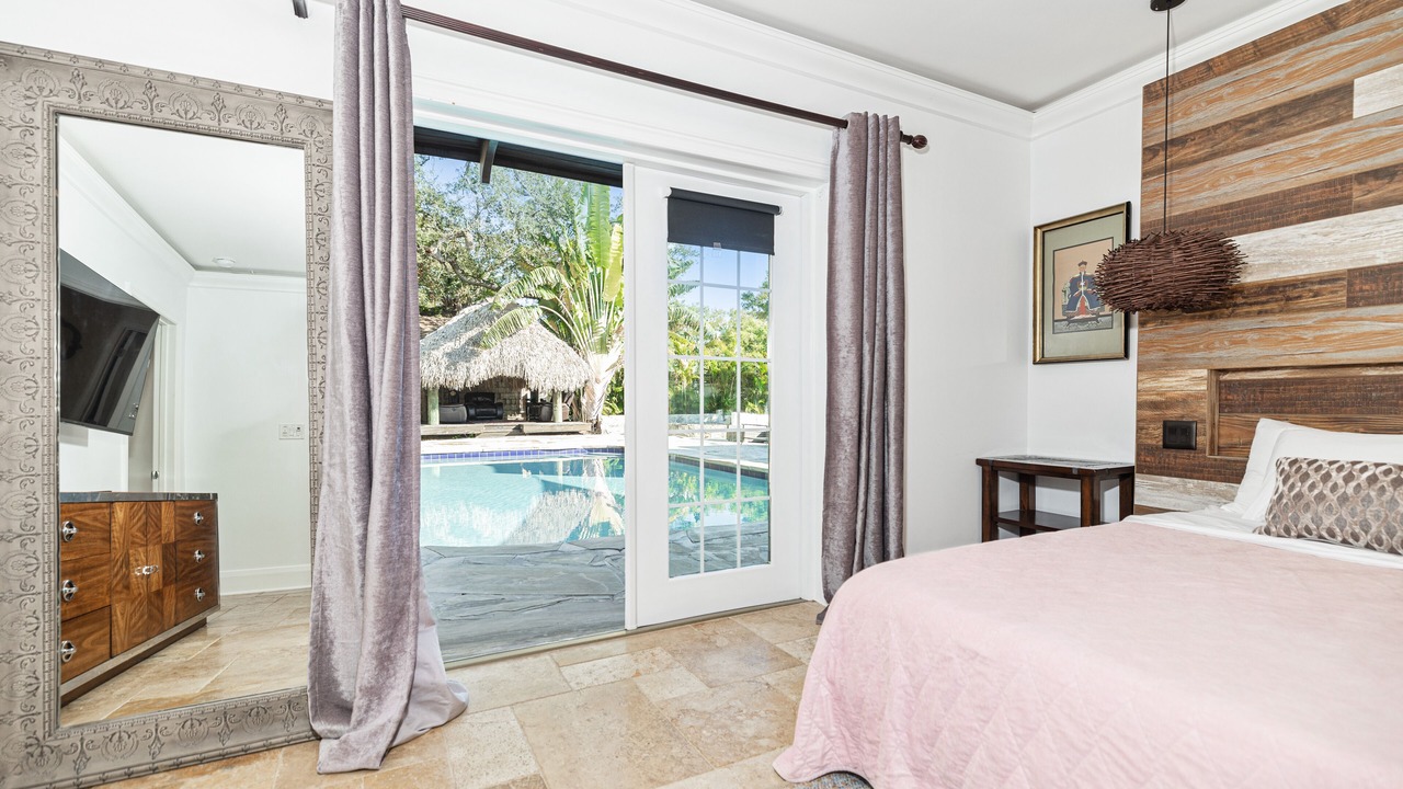 Photo of Bedroom in Tampa Heights