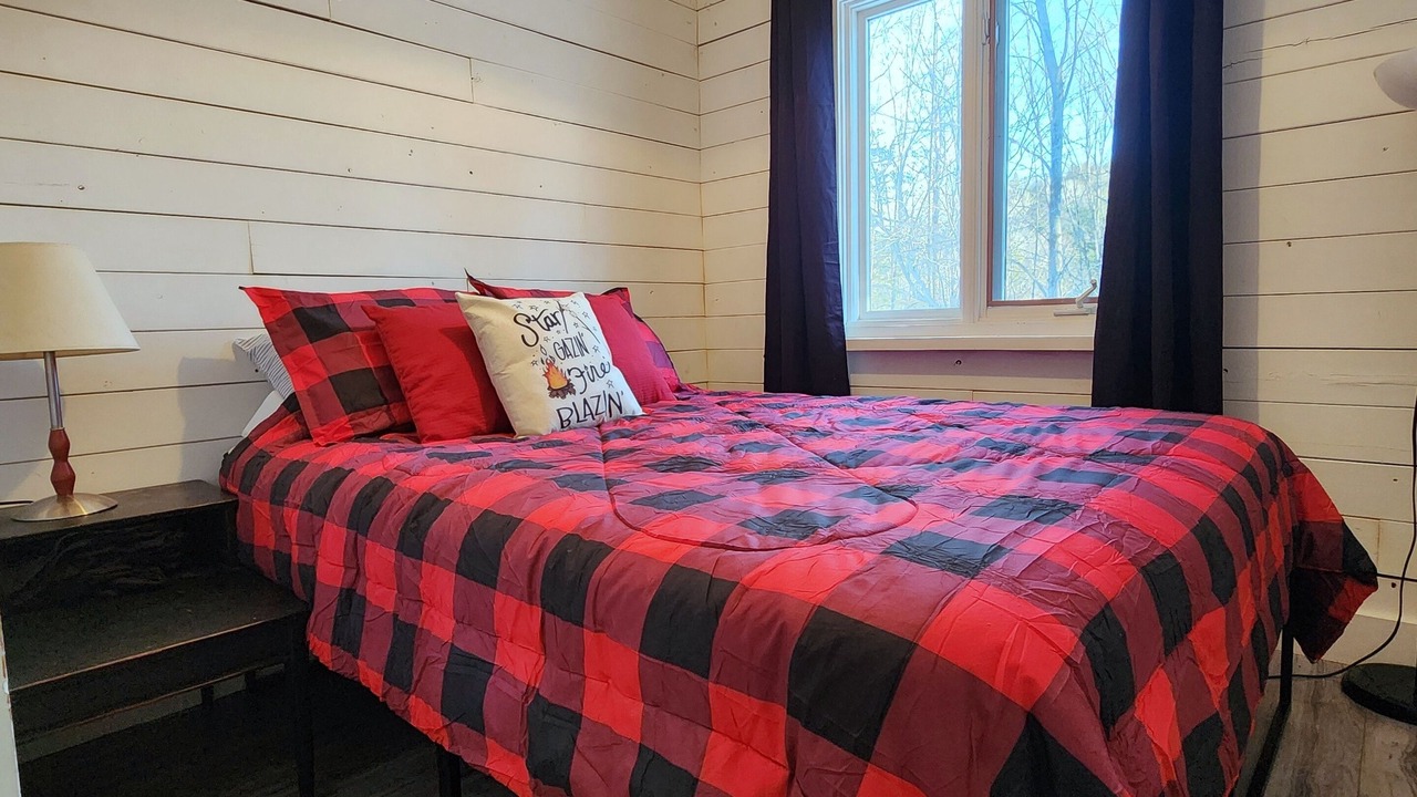 Photo of Bedroom in Hastings Highlands