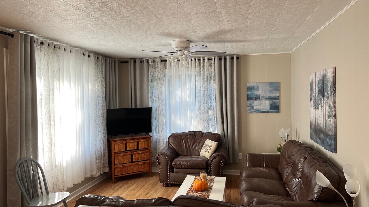 Photo of Livingroom in Sauble Beach