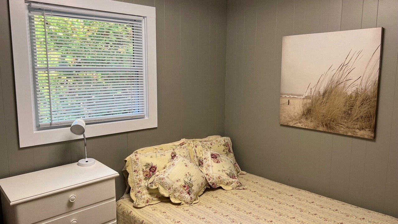 Photo of Bedroom in Sauble Beach