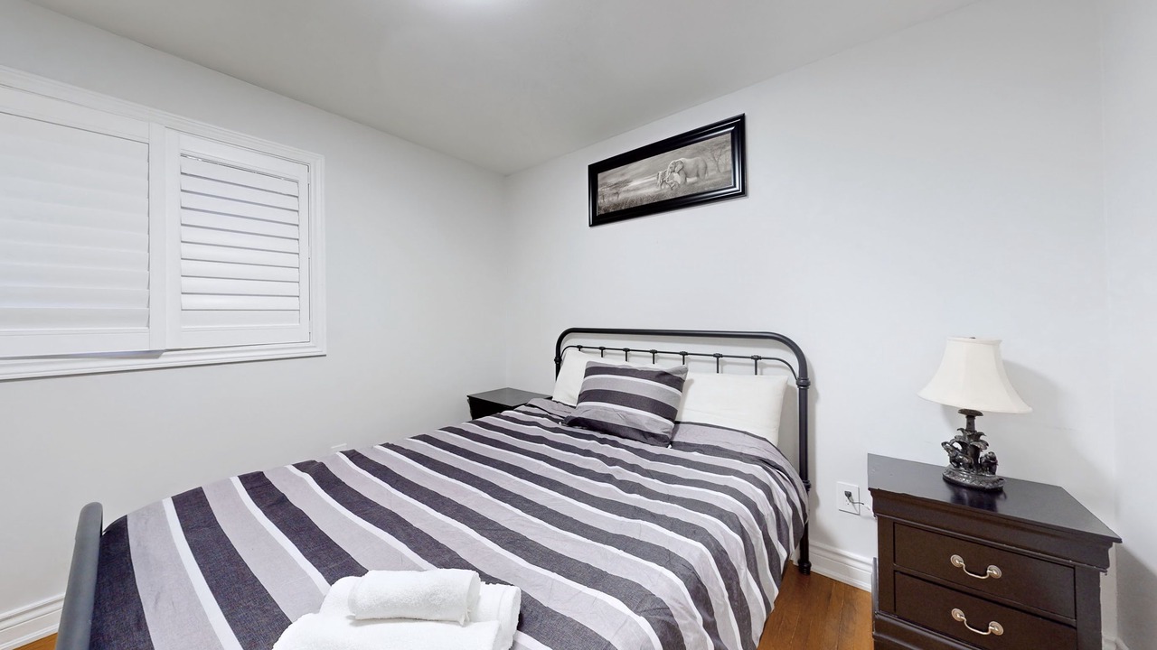 Photo of Bedroom in L'Amoreaux