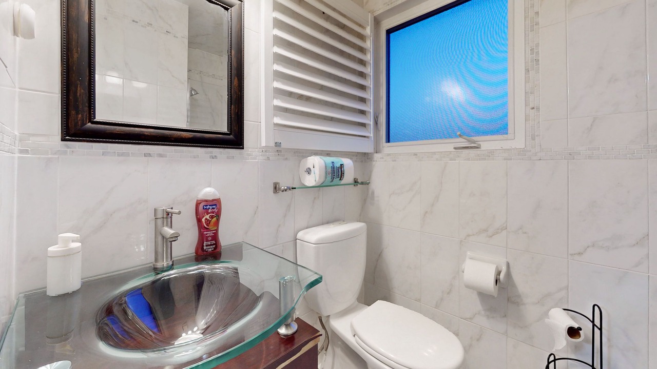 Photo of Bathroom in L'Amoreaux