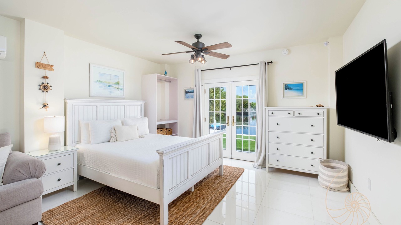 Photo of Bedroom in Sunshine Estates