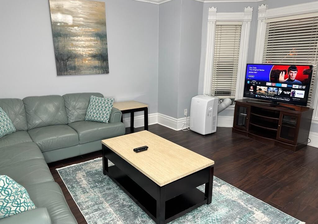 Photo of Livingroom in Brookhaven