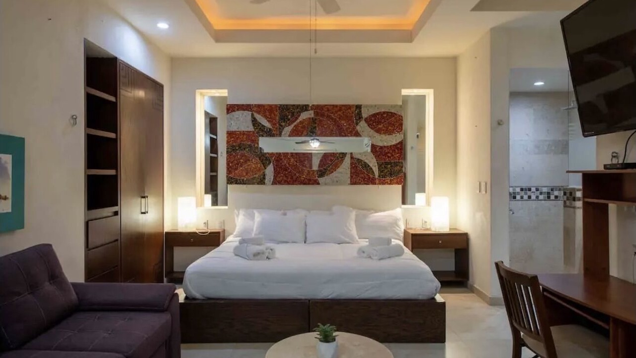 Photo of Bedroom in Florida Center North