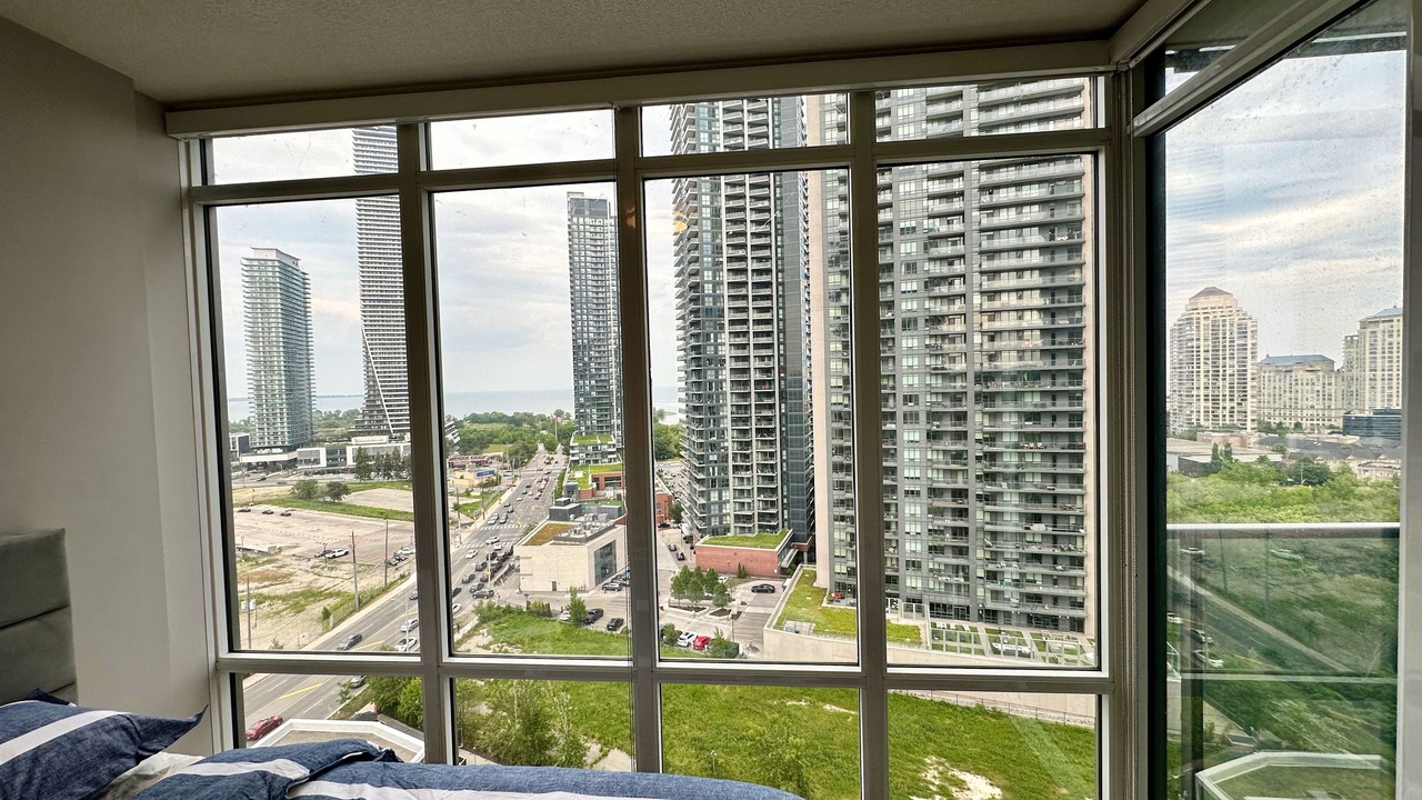 Photo of Bedroom in Humber Bay