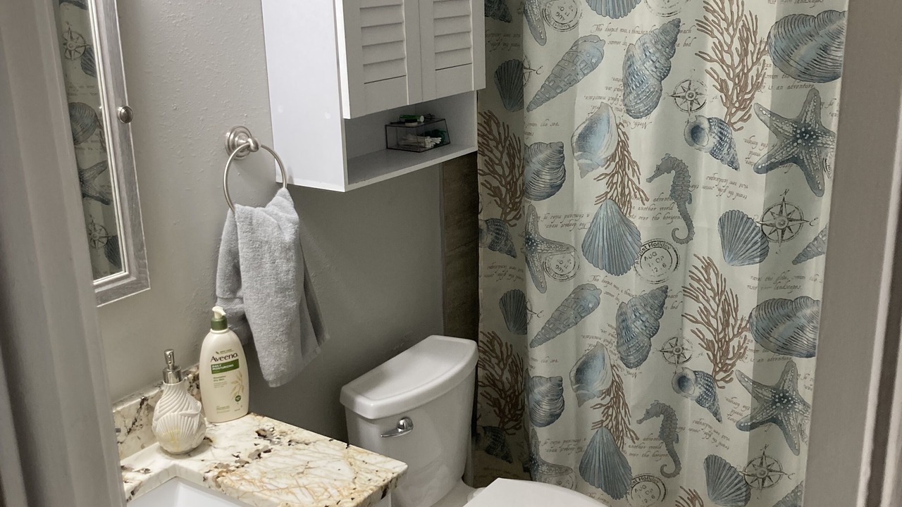 Photo of Bathroom in Seminole