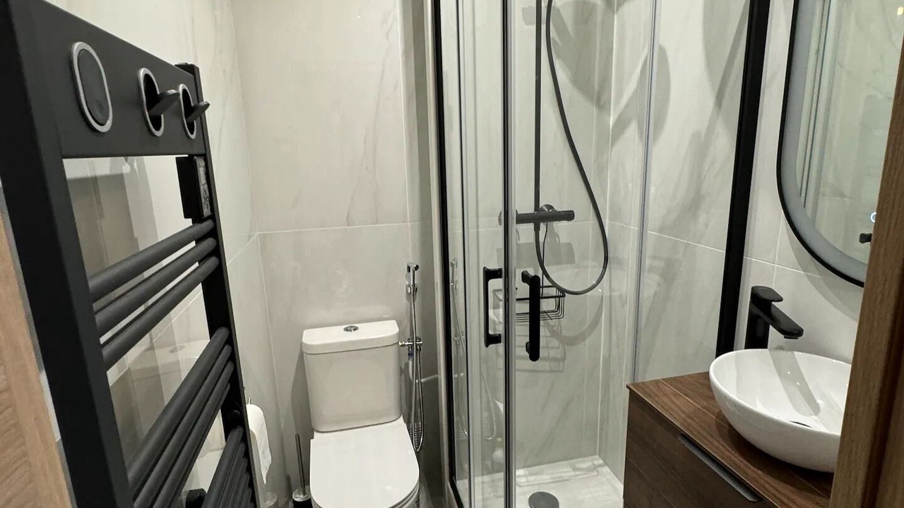 Photo of Bathroom in Neuilly-sur-Seine