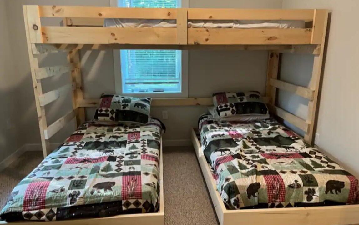 Photo of Bedroom in Pocono Pines