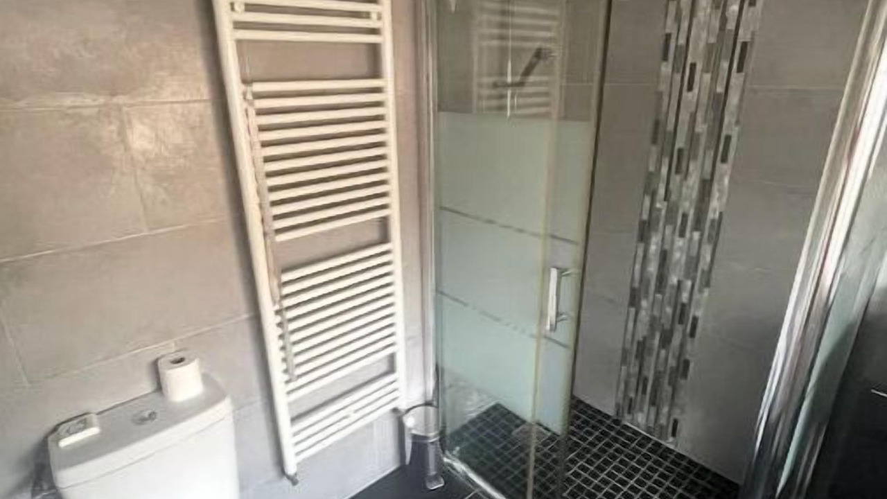 Photo of Bathroom in Chaville