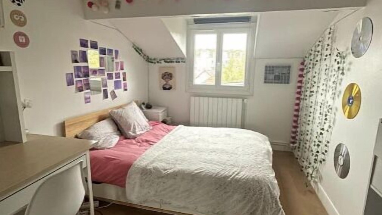 Photo of Bedroom in Chaville