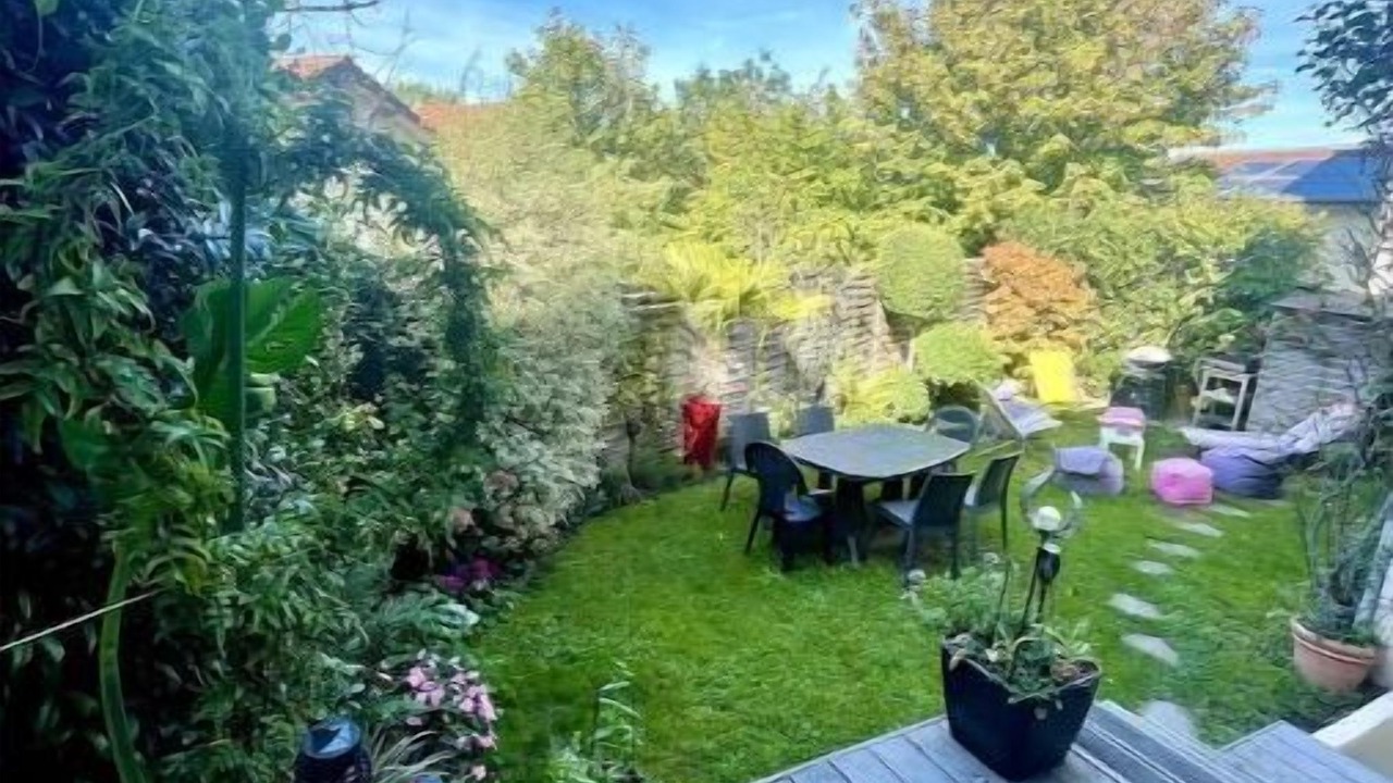 Photo of Outdoor in Chaville